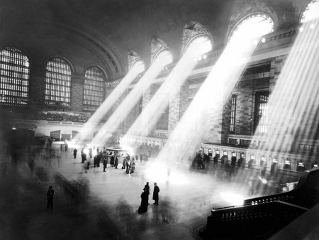 ANONYMOUS - Grand Central Station, NY - 3AP3245