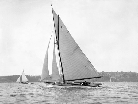 ANONYMOUS - Victorian sloop on Sydney Harbour, 1930 - 3AP3209